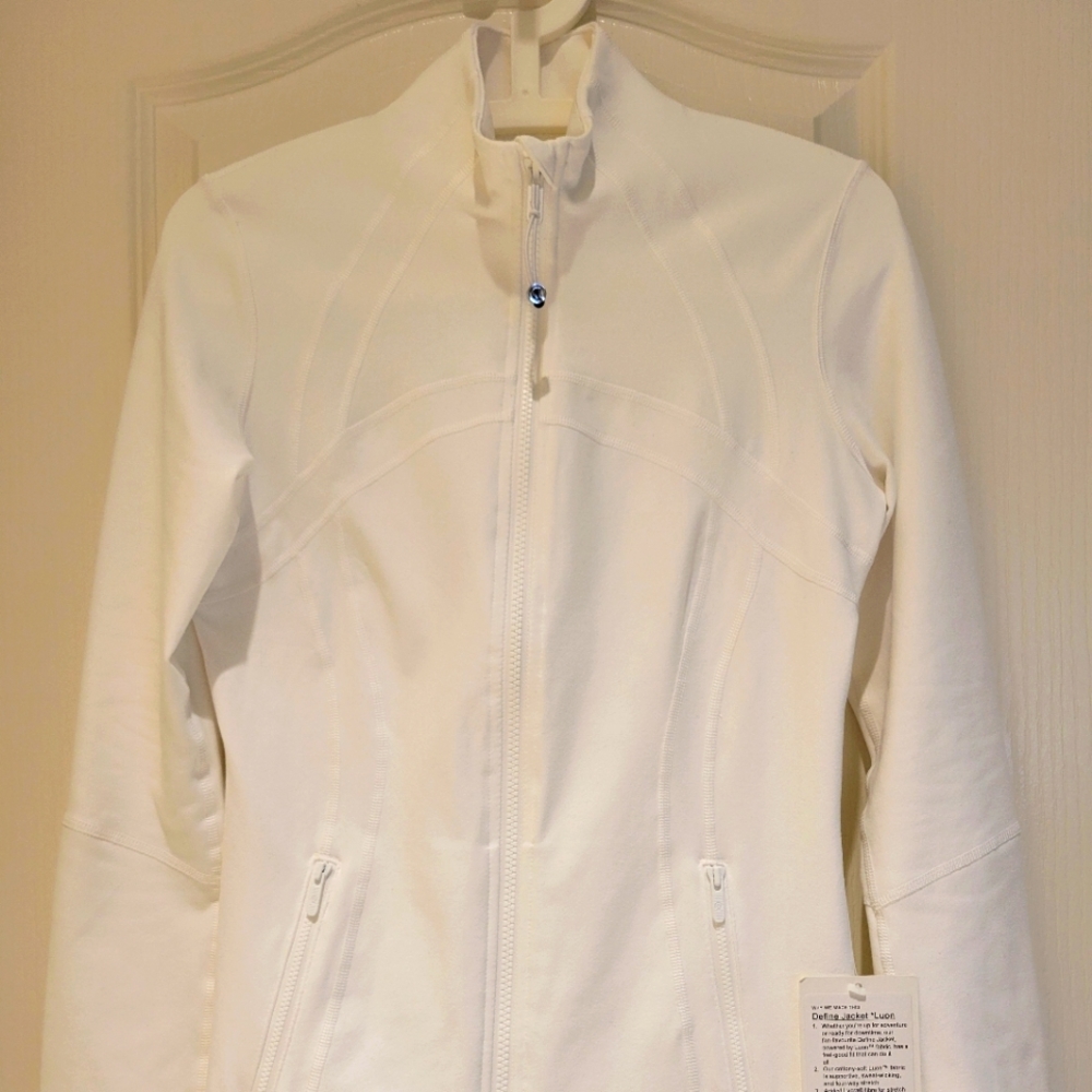 Brand new lululemon women's define jacket luon